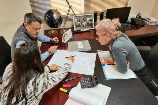 trabajadores reunión